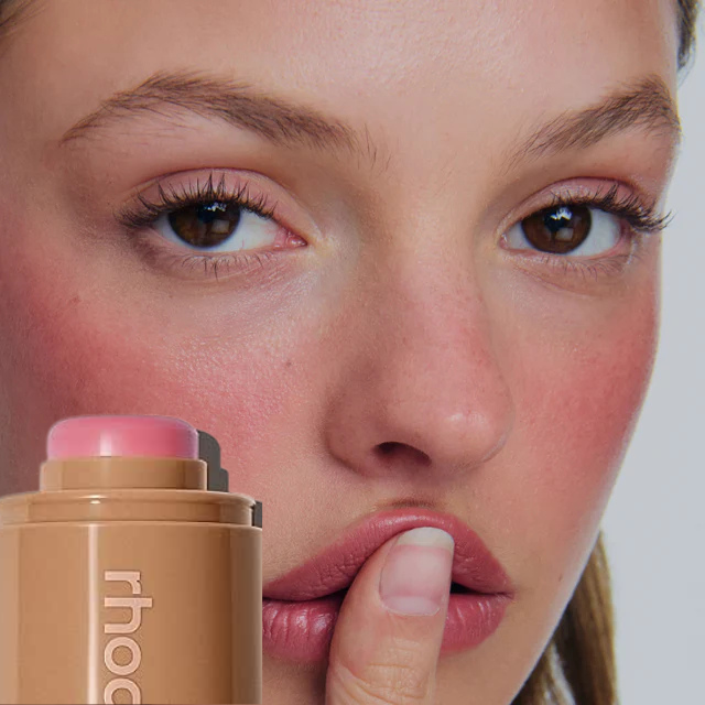 Trendy creamy blusher
